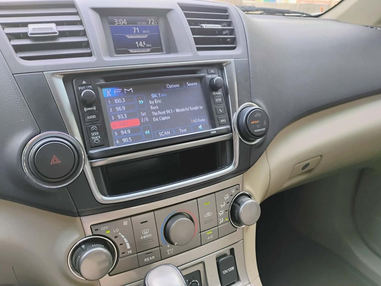 Toyota Highlander FWD 4dr V6 (Natl) 2013