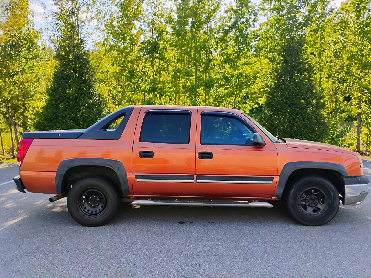 Chevrolet Avalanche 1500 5dr Crew Cab 130" WB Z66 2005