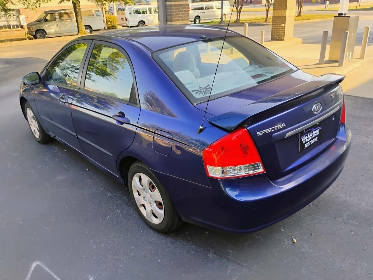 Kia Spectra 4dr Sdn Auto EX 2009