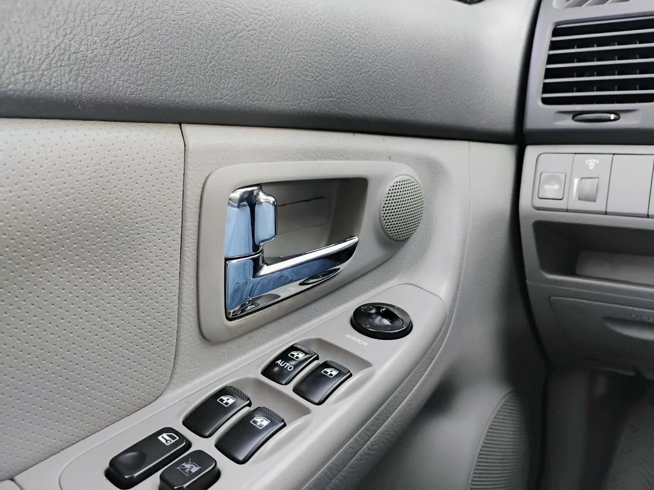 Kia Spectra 4dr Sdn Auto EX 2009