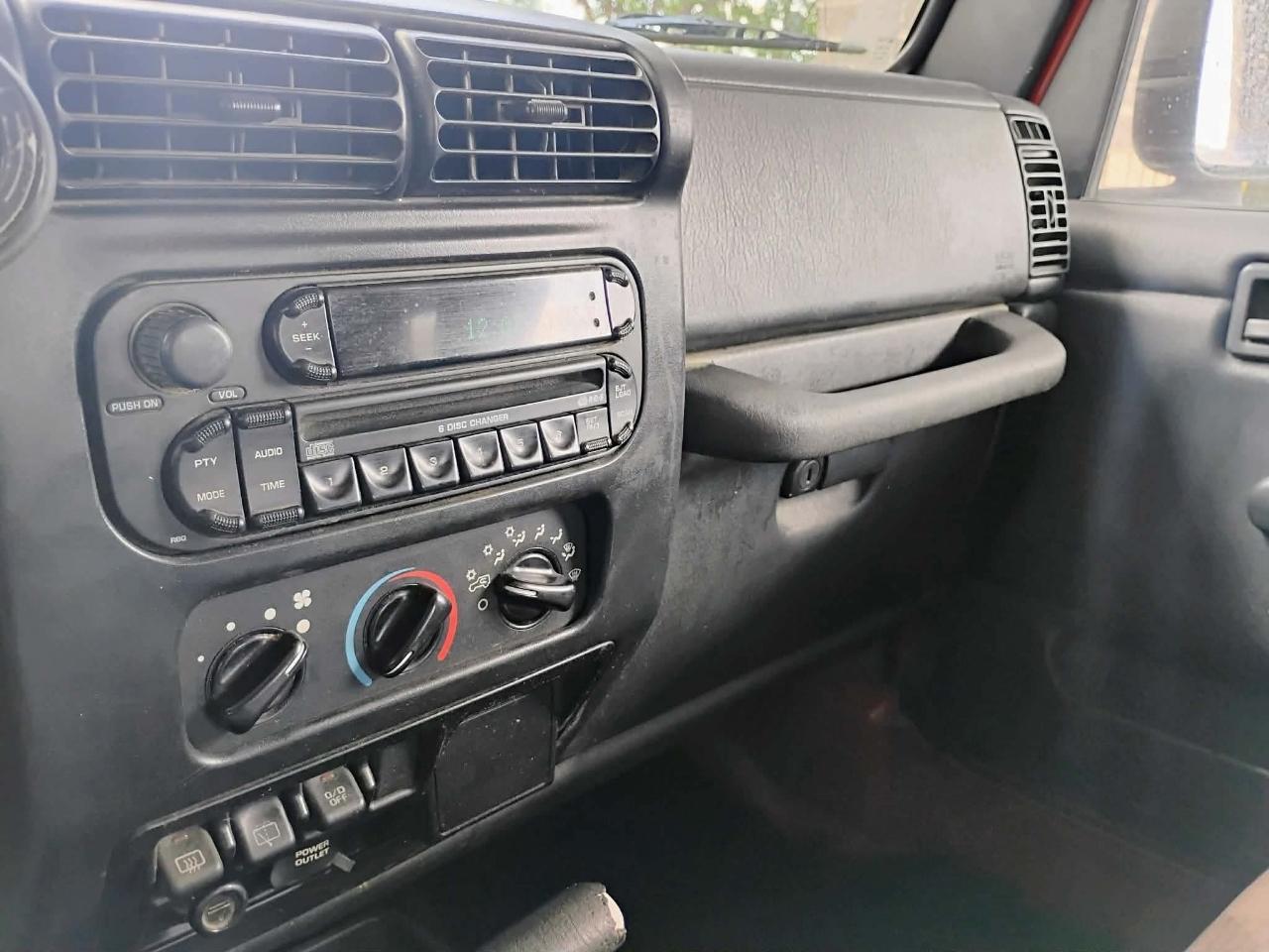 Jeep Wrangler 2dr Sport 2005