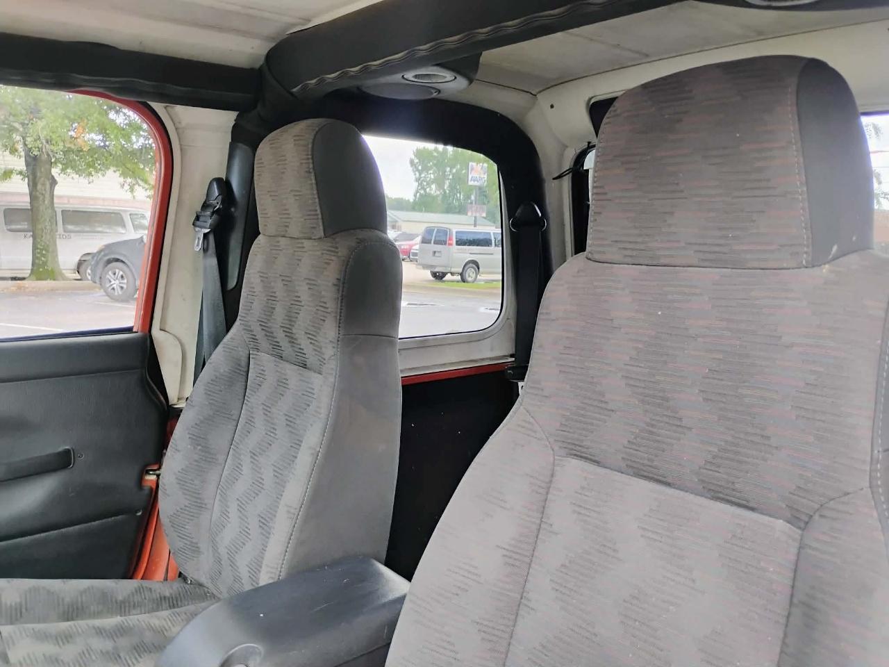 Jeep Wrangler 2dr Sport 2005