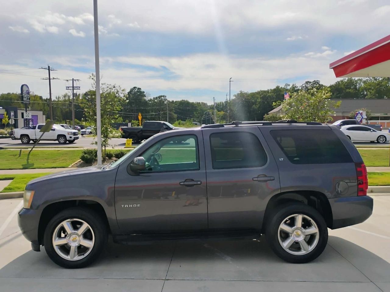 Chevrolet Tahoe 4WD 4dr 1500 LT 2011