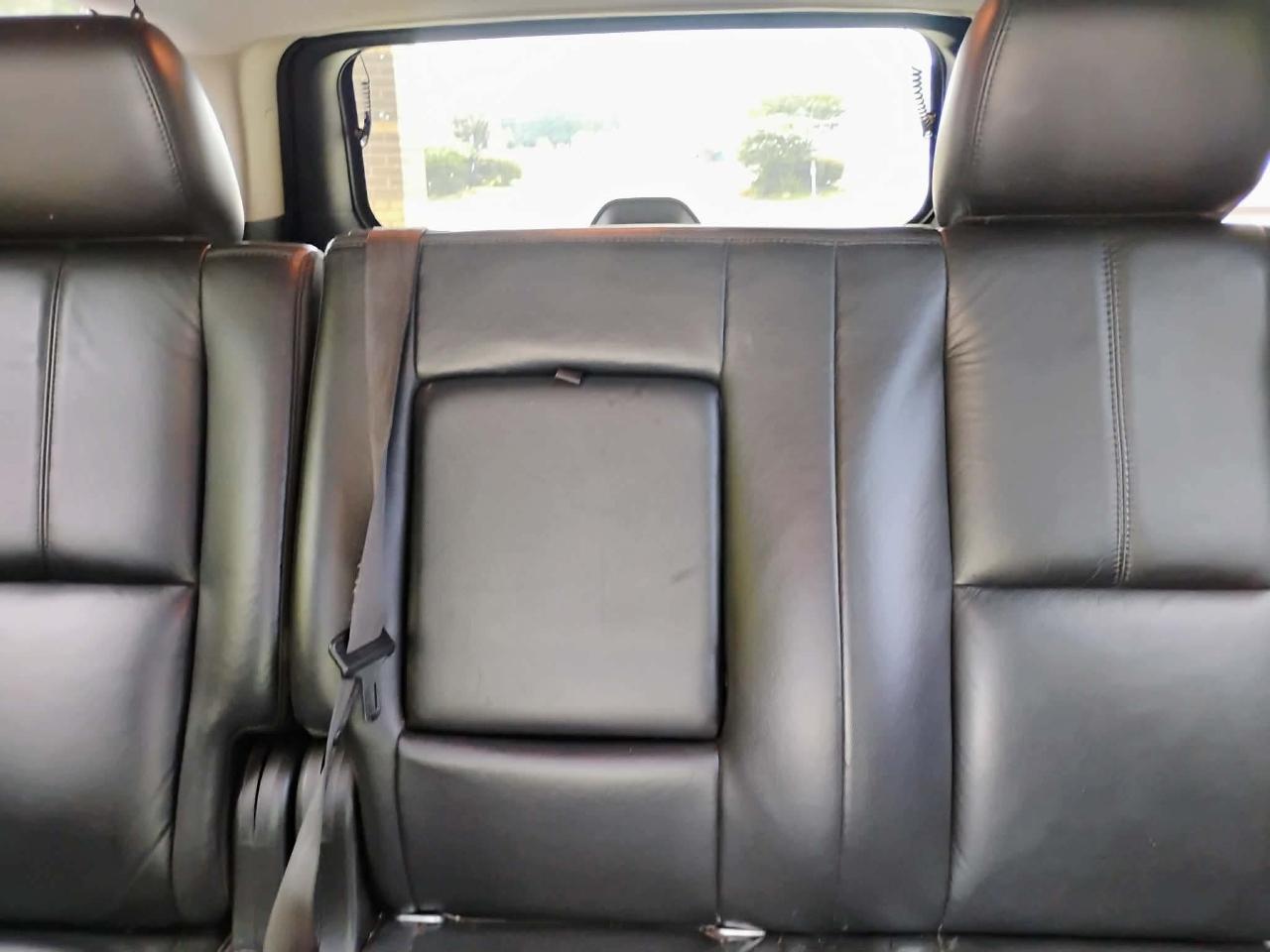 Chevrolet Tahoe 4WD 4dr 1500 LT 2011