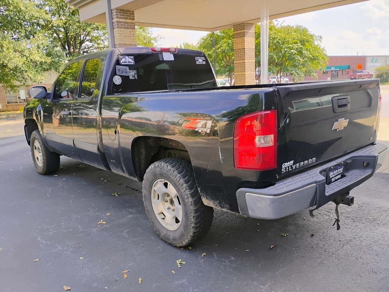 Chevrolet Silverado 1500 4WD Ext Cab 143.5" LT w/1LT 2008