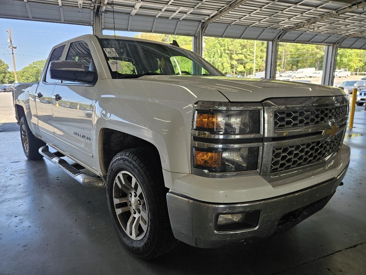 Chevrolet Silverado 1500 4WD Double Cab 143.5" LT w/1LT 2015