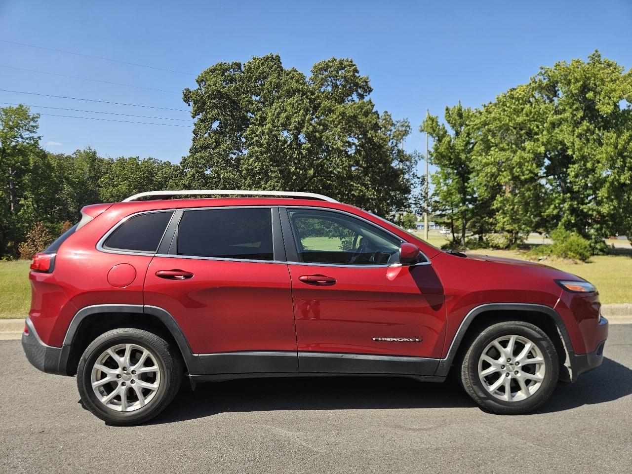 Jeep Cherokee Latitude FWD 2017