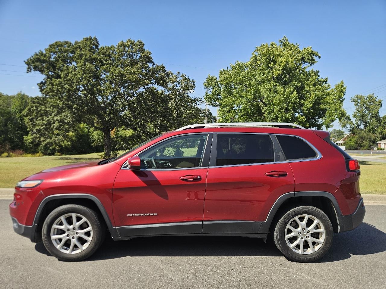 Jeep Cherokee Latitude FWD 2017
