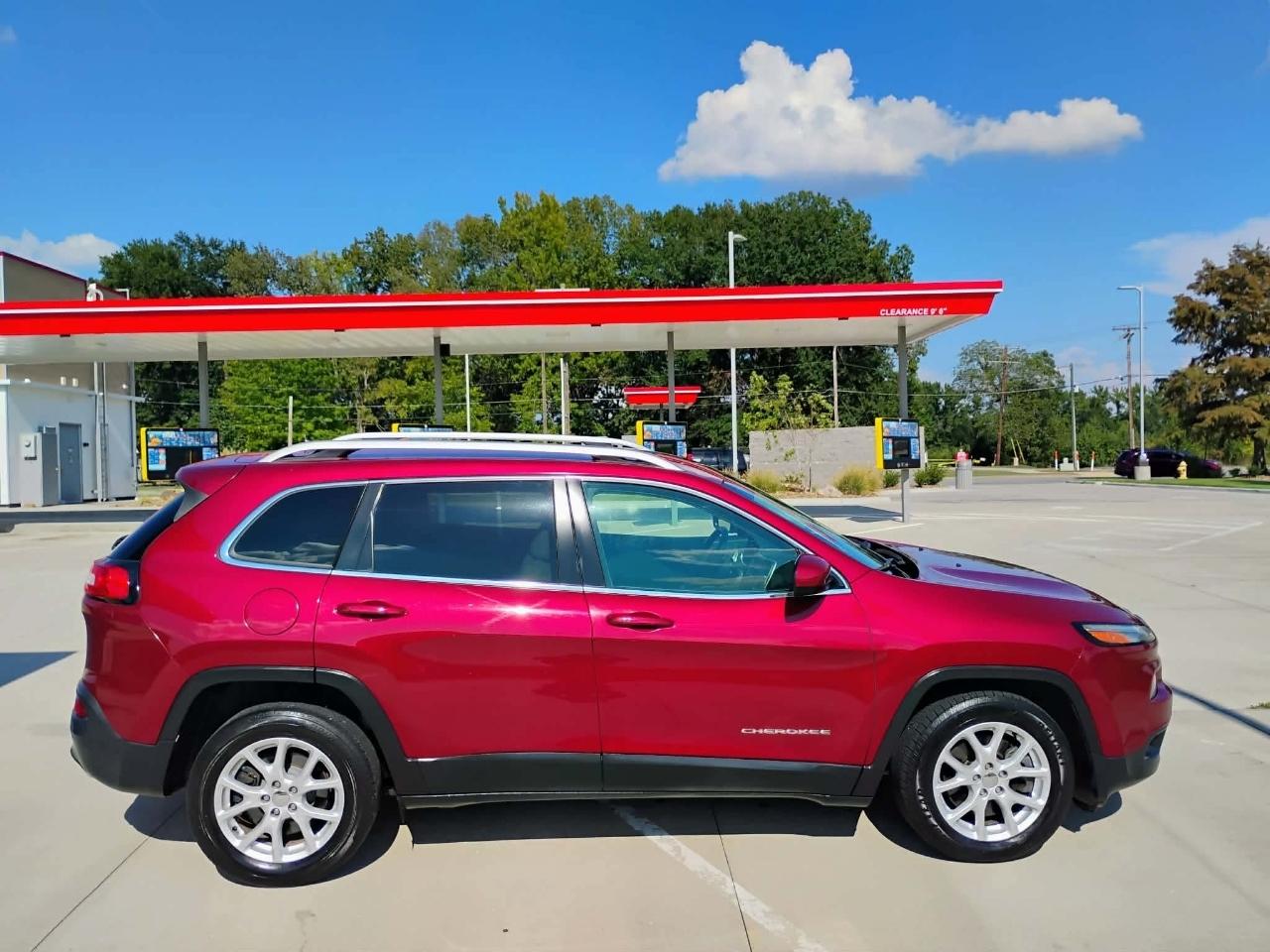 Jeep Cherokee Latitude FWD 2017