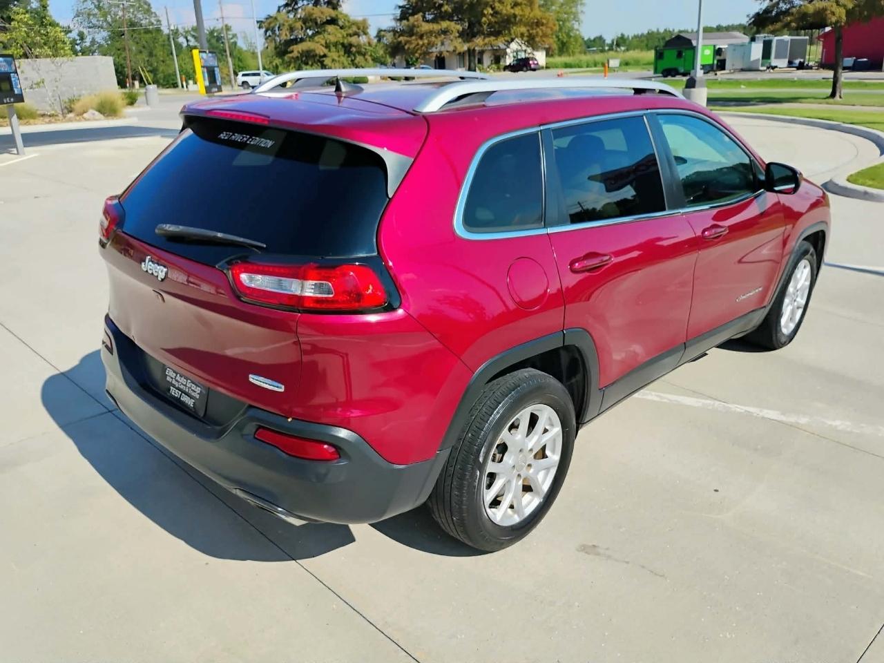 Jeep Cherokee Latitude FWD 2017