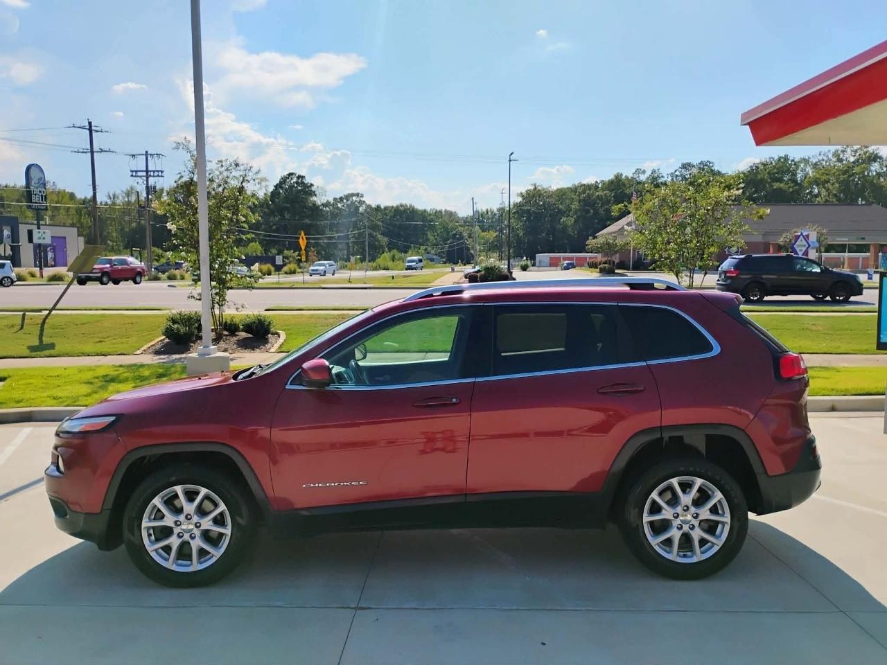 Jeep Cherokee Latitude FWD 2017
