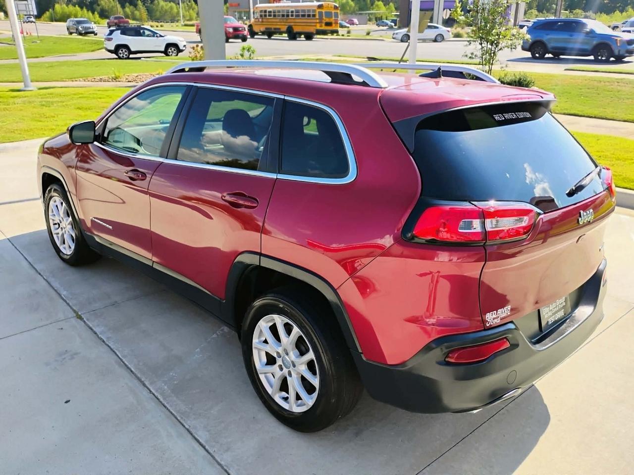Jeep Cherokee Latitude FWD 2017