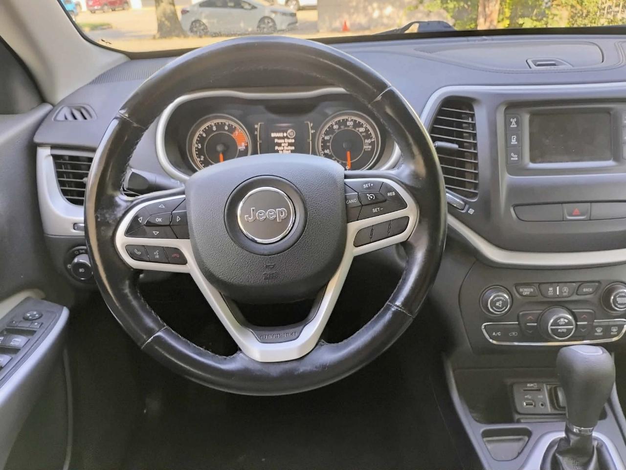 Jeep Cherokee Latitude FWD 2017