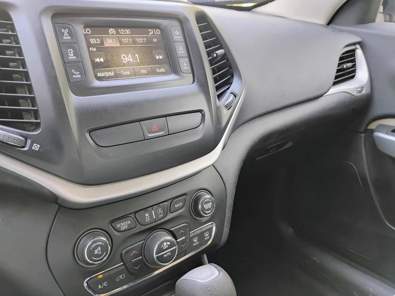 Jeep Cherokee Latitude FWD 2017