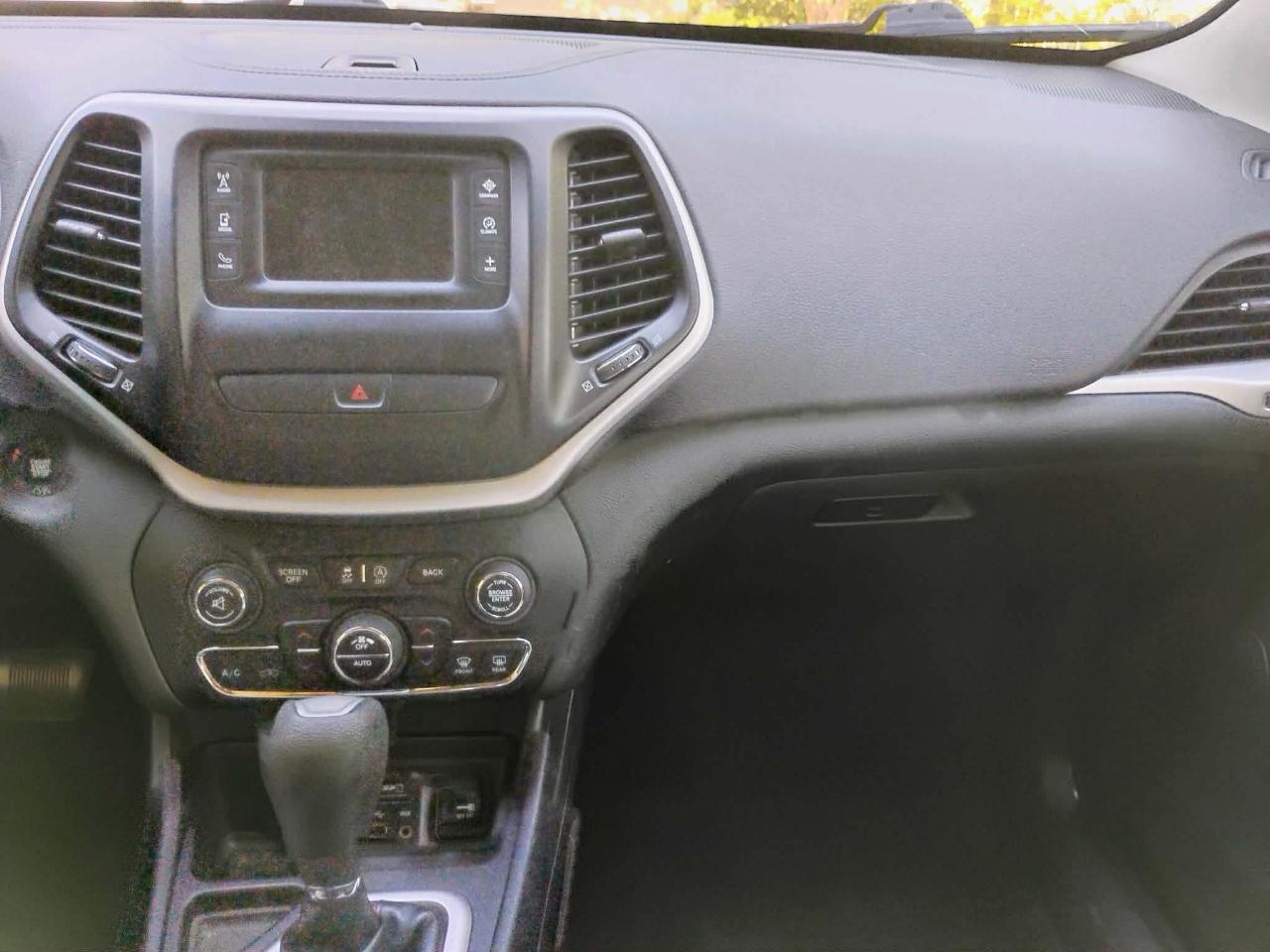 Jeep Cherokee Latitude FWD 2017