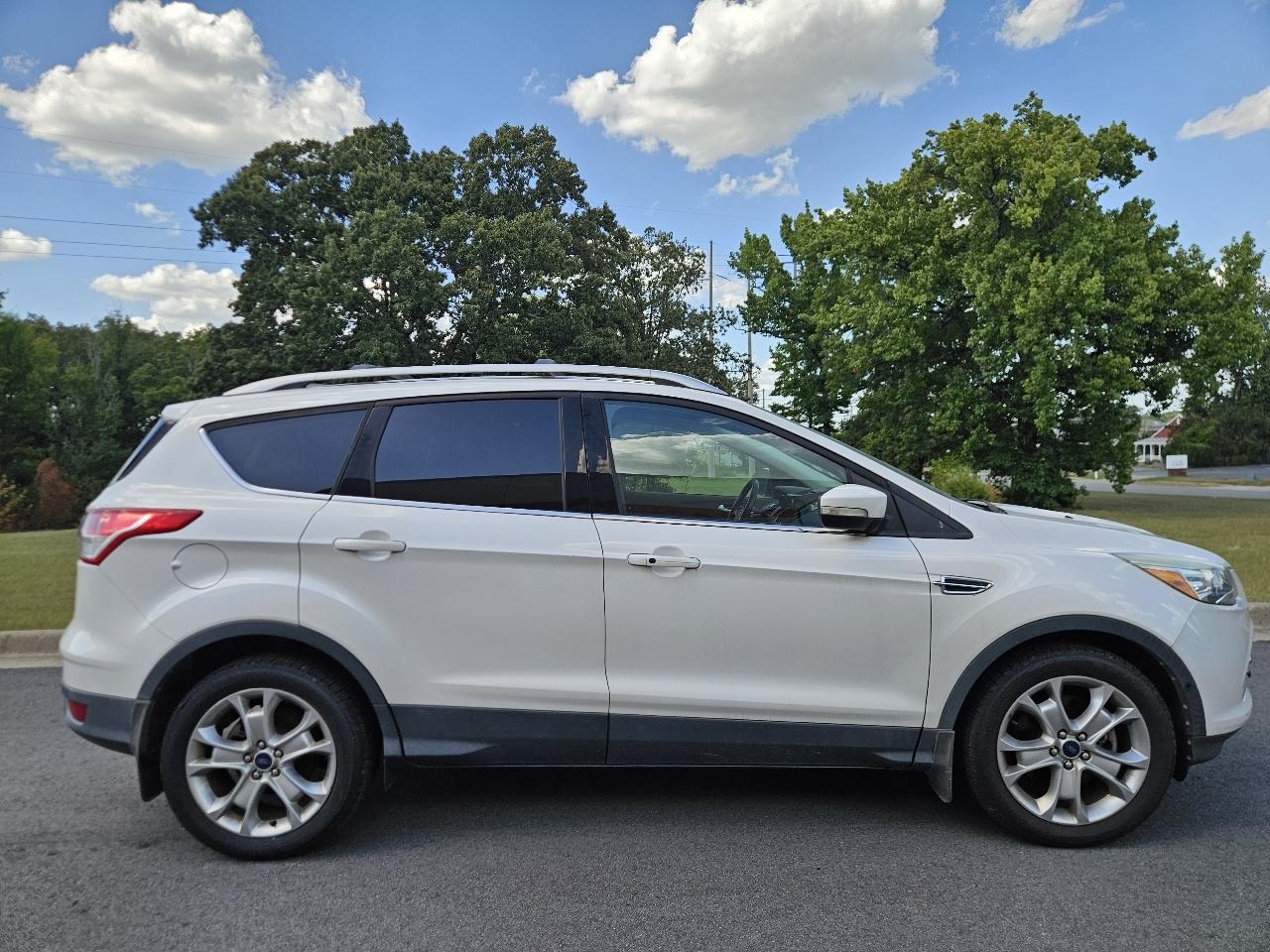Ford Escape 4WD 4dr Titanium 2016