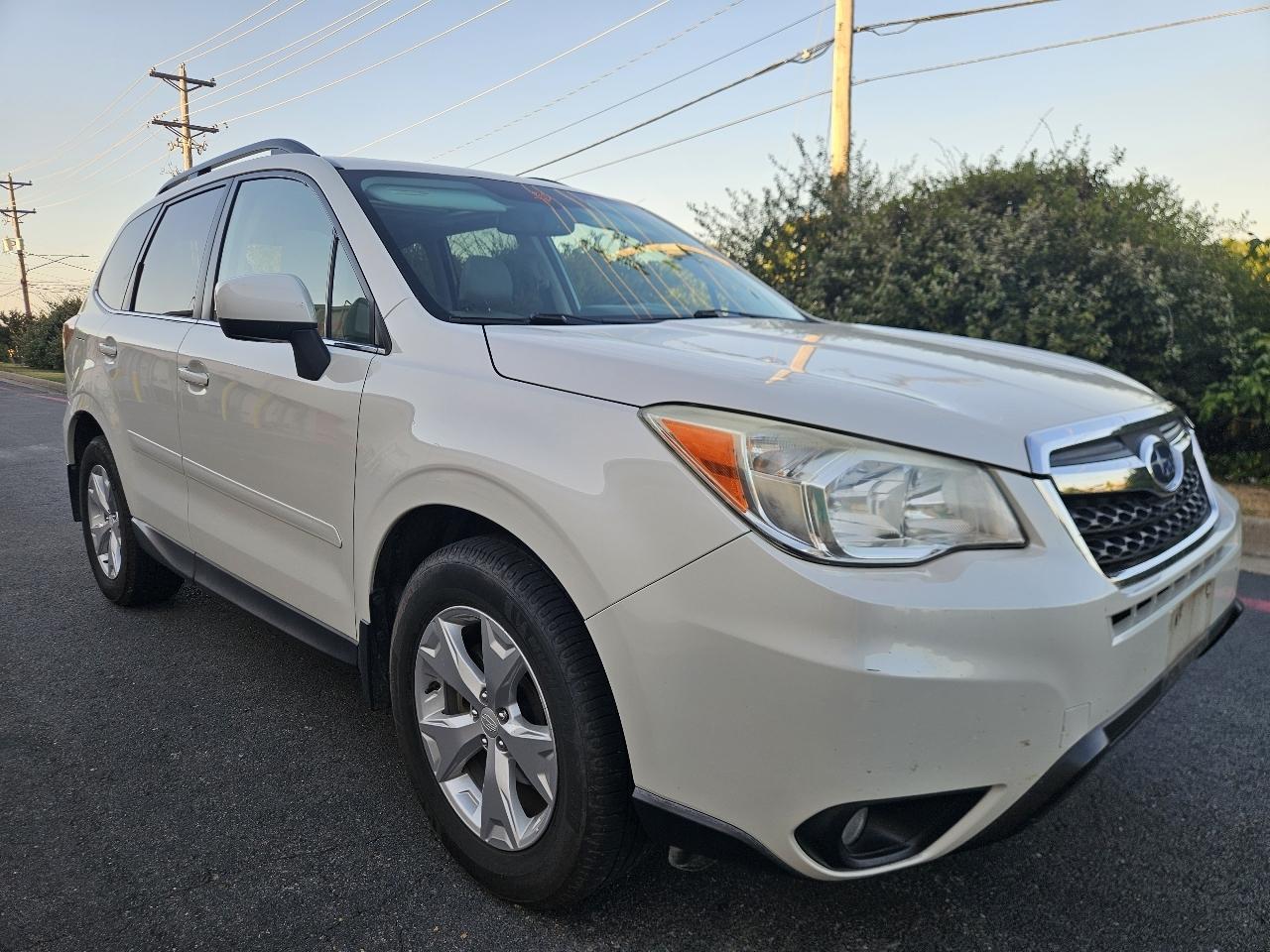 Subaru Forester 4dr CVT 2.5i Limited PZEV 2015