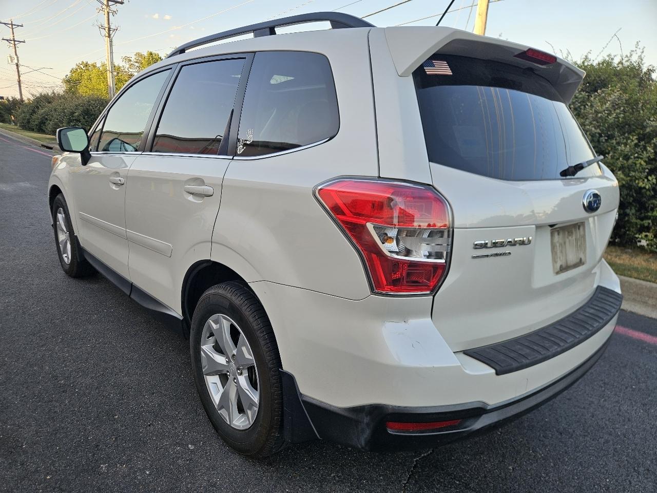 Subaru Forester 4dr CVT 2.5i Limited PZEV 2015
