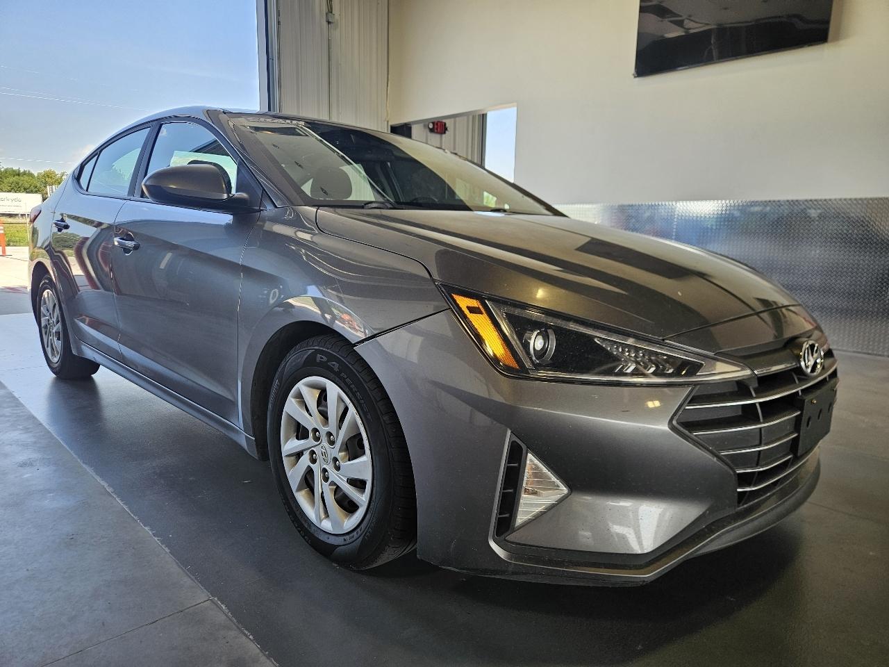 Hyundai Elantra SE IVT 2020