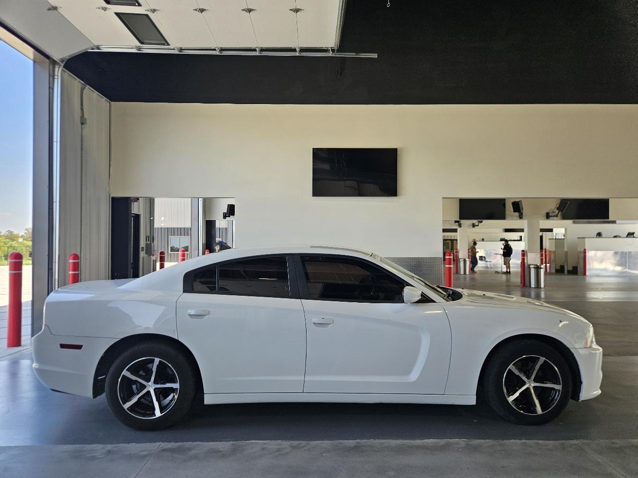 Dodge Charger 4dr Sdn SE RWD 2013
