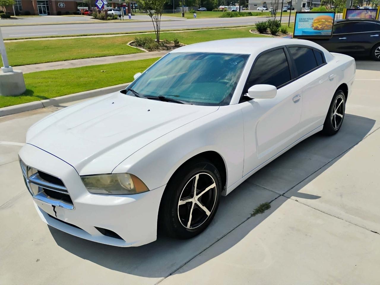 Dodge Charger 4dr Sdn SE RWD 2013