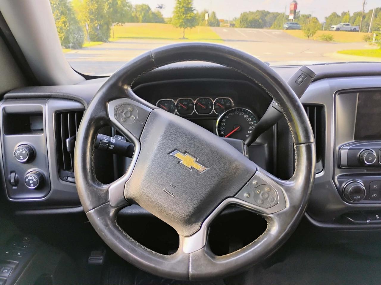 Chevrolet Silverado 1500 4WD Double Cab 143.5" LT w/1LT 2015