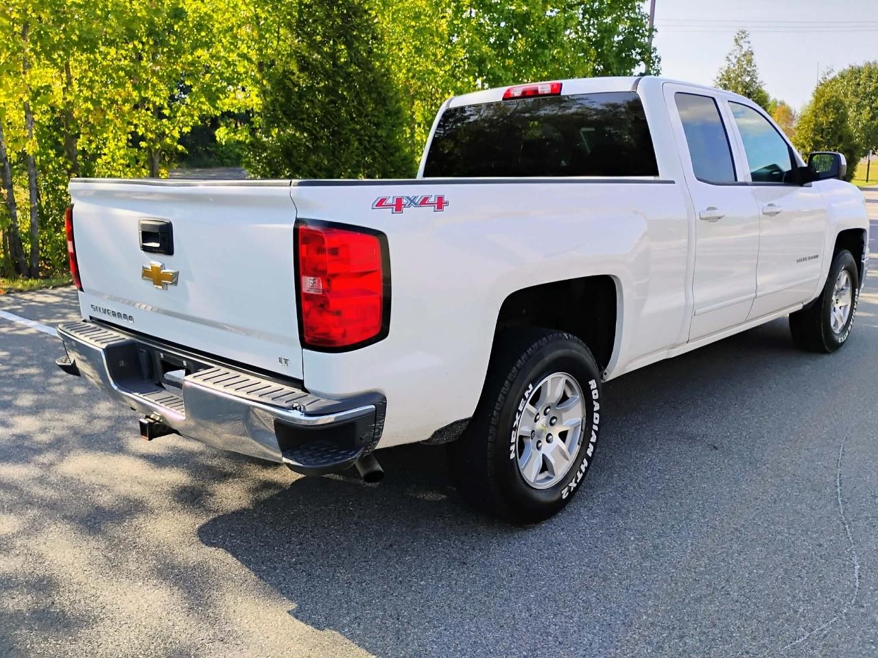 Chevrolet Silverado 1500 4WD Double Cab 143.5" LT w/1LT 2015