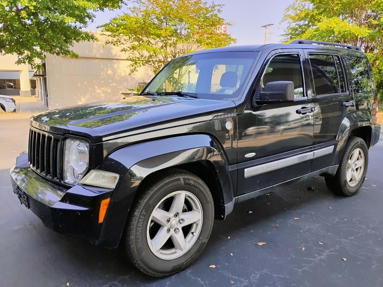 Jeep Liberty 4WD 4dr Sport Latitude 2012
