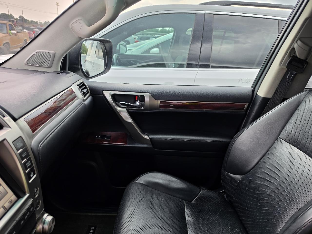 Lexus GX 460 4WD 4dr Premium 2012