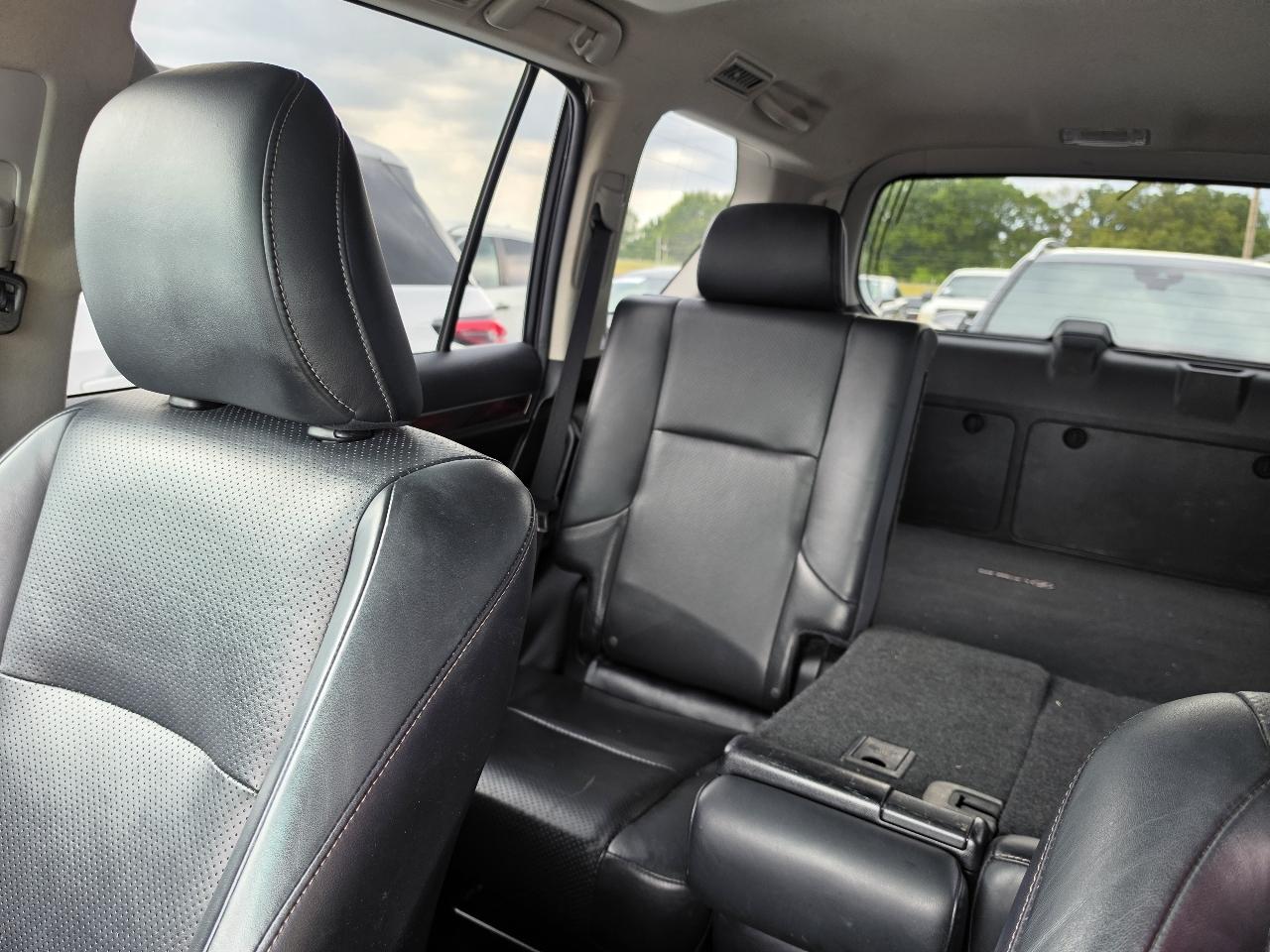 Lexus GX 460 4WD 4dr Premium 2012