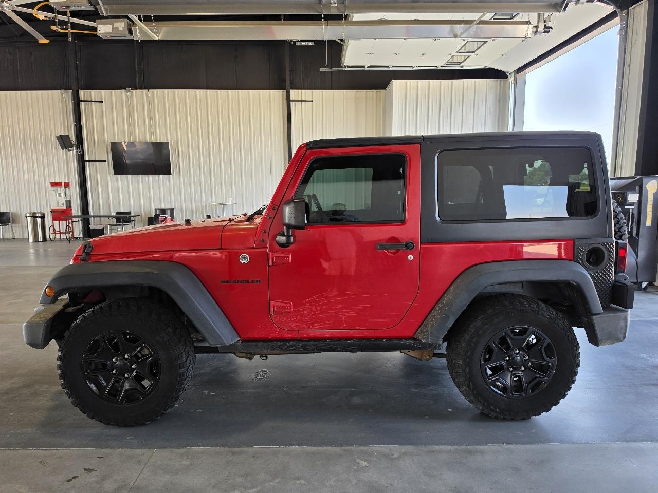 Jeep Wrangler 4WD 2dr Willys Wheeler 2015