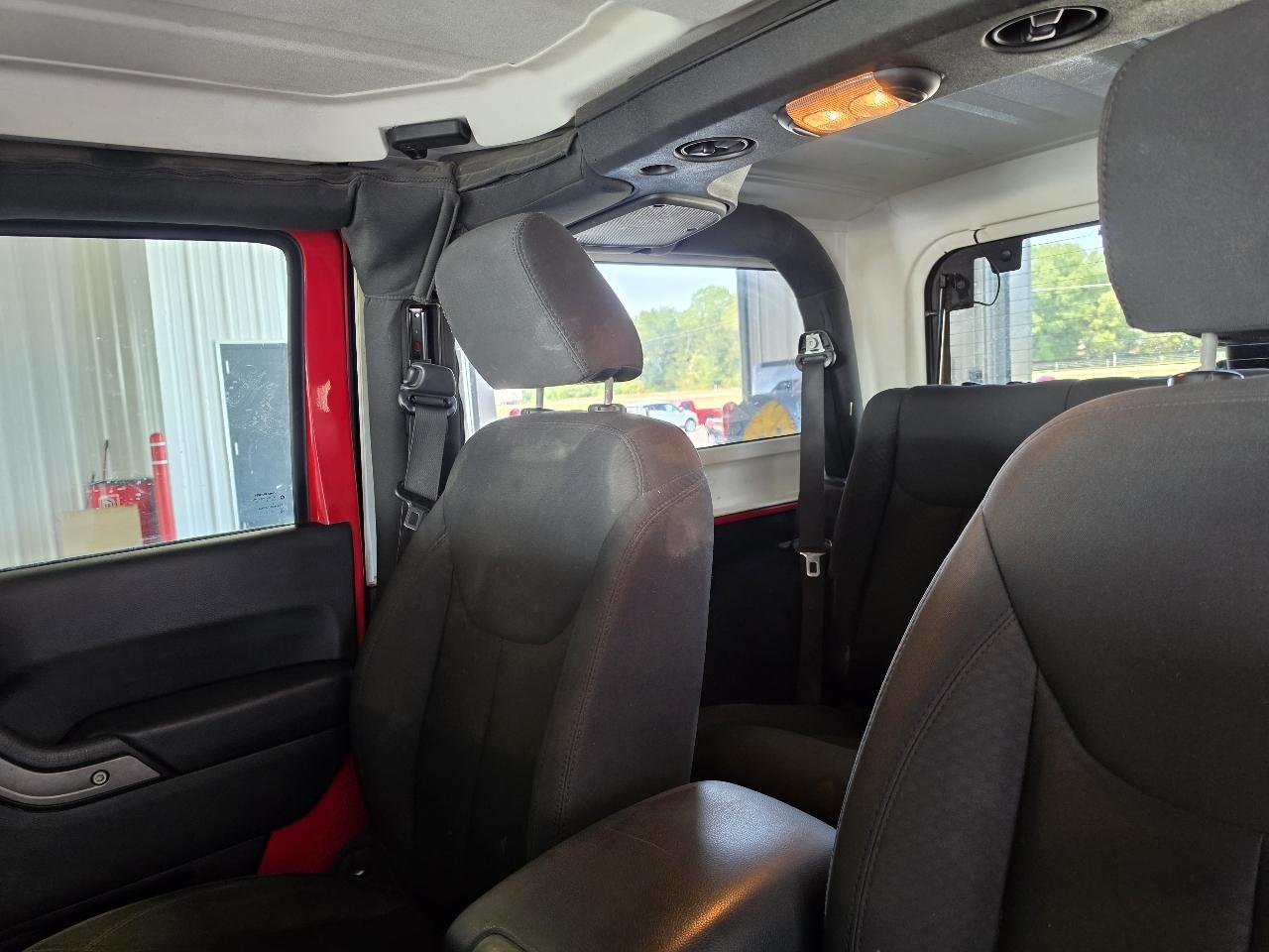 Jeep Wrangler 4WD 2dr Willys Wheeler 2015