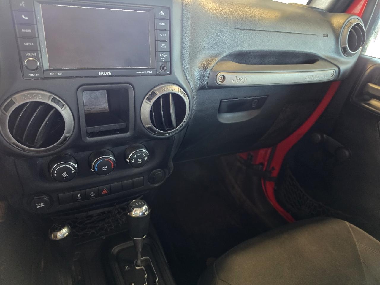 Jeep Wrangler 4WD 2dr Willys Wheeler 2015