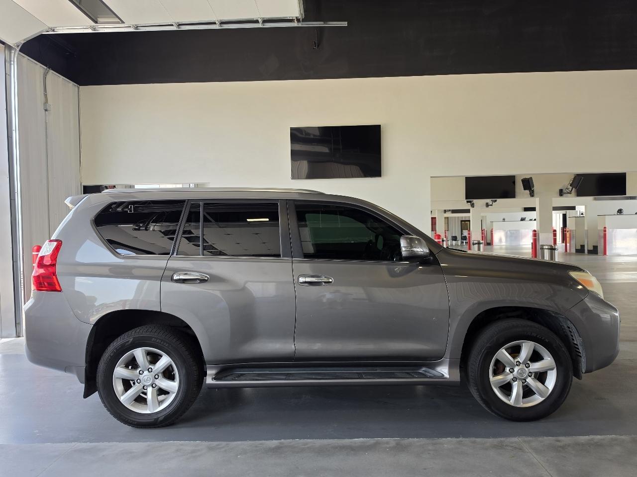 Lexus GX 460 4WD 4dr 2010