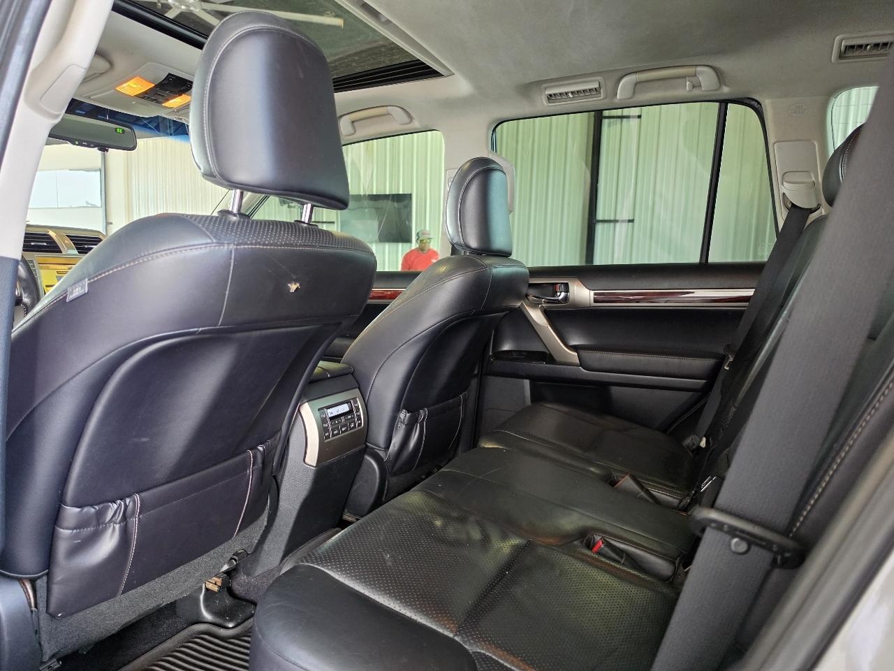 Lexus GX 460 4WD 4dr 2010