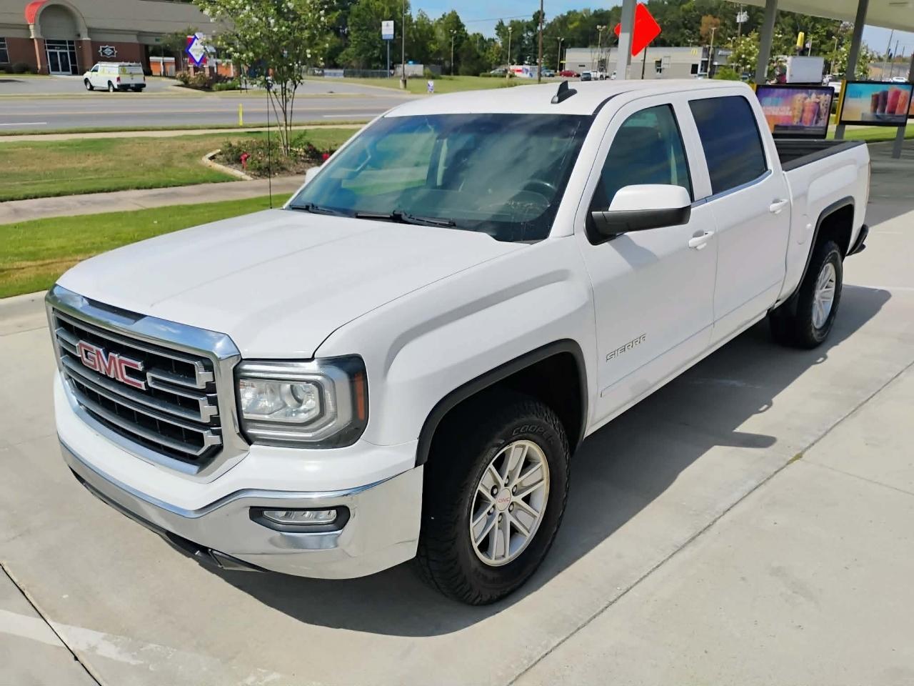 GMC Sierra 1500 2WD Crew Cab 143.5" SLE 2017