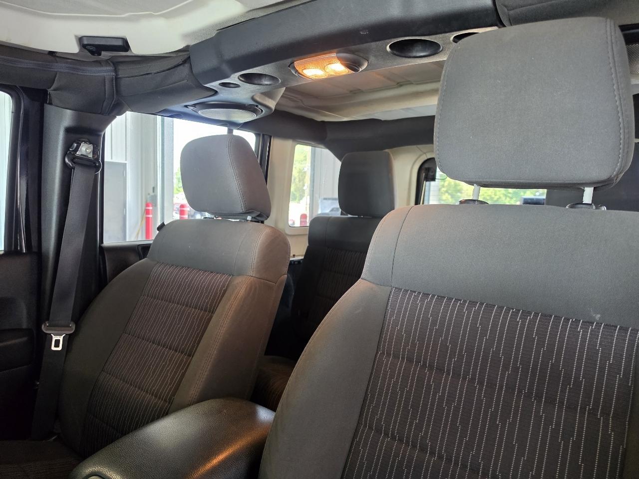 Jeep Wrangler Unlimited 4WD 4dr Sport 2011