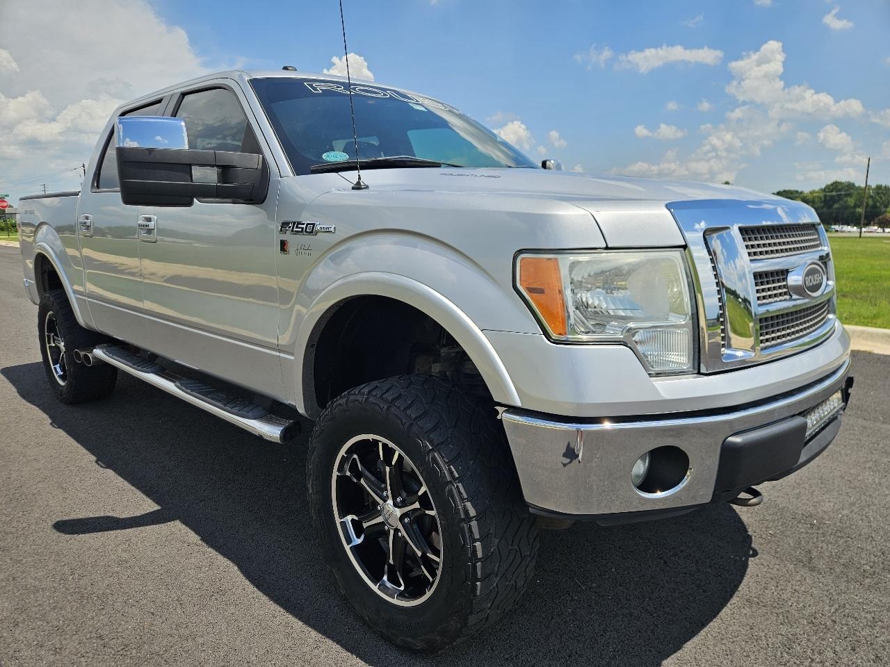 Ford F-150 4WD SuperCrew 145" Platinum 2011