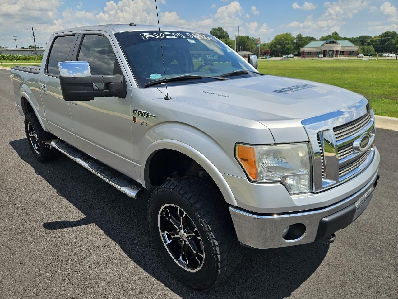 Ford F-150 4WD SuperCrew 145" Platinum 2011