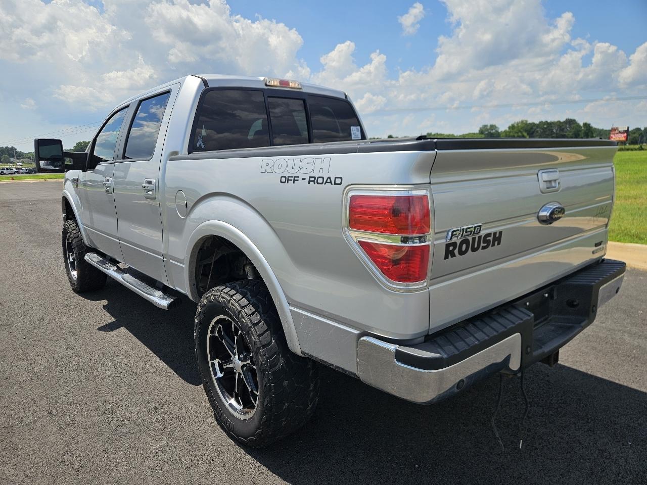 Ford F-150 4WD SuperCrew 145" Platinum 2011