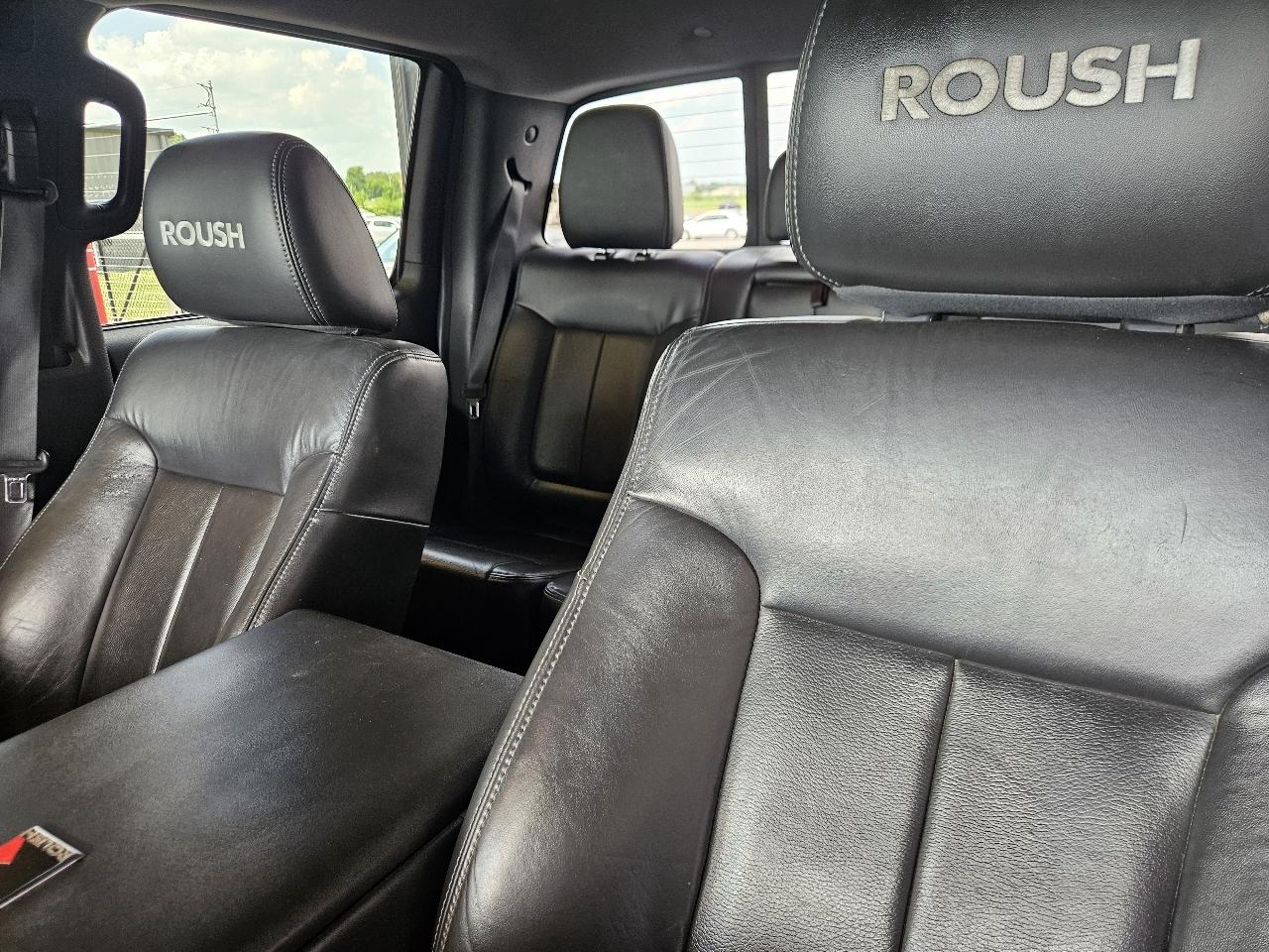 Ford F-150 4WD SuperCrew 145" Platinum 2011