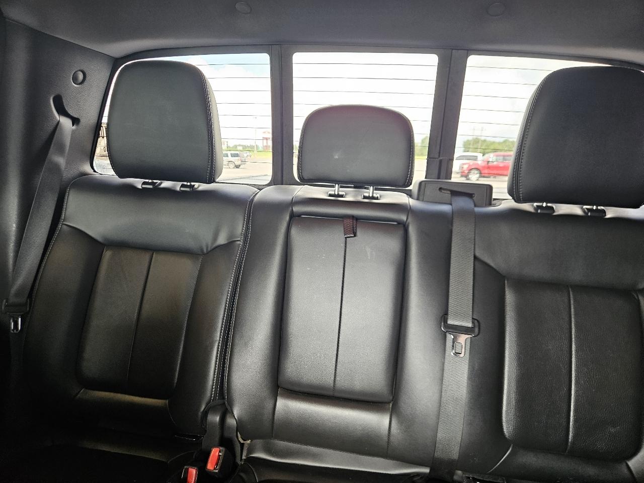 Ford F-150 4WD SuperCrew 145" Platinum 2011