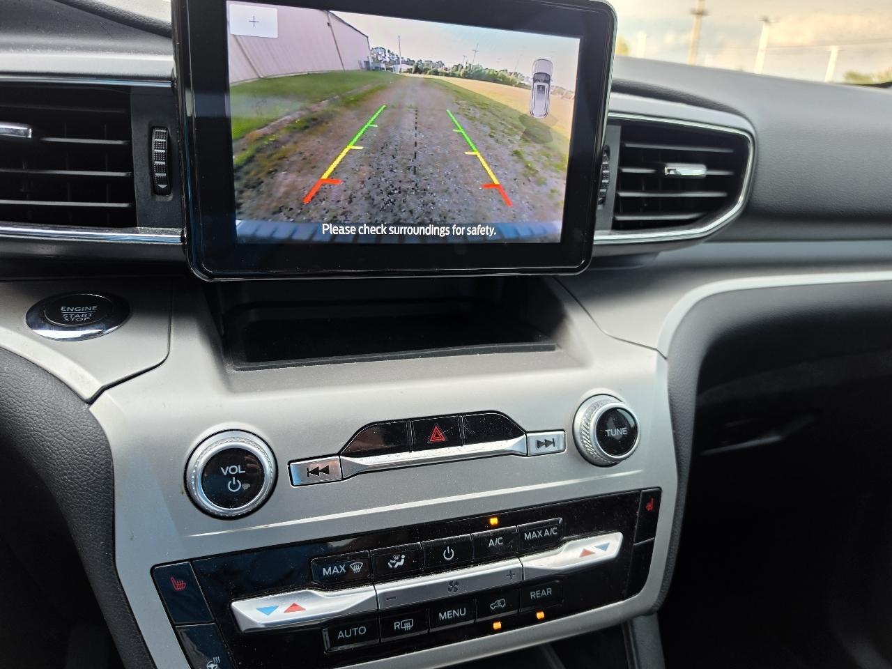 Ford Explorer 4dr 112" WB XLT 2022
