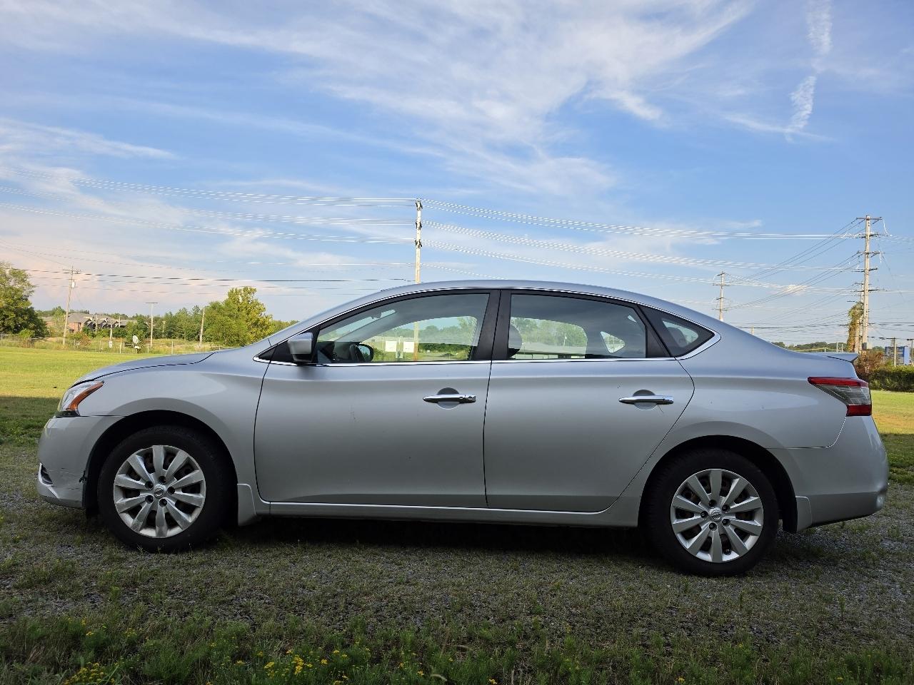 Nissan Sentra 4dr Sdn I4 CVT SV 2013