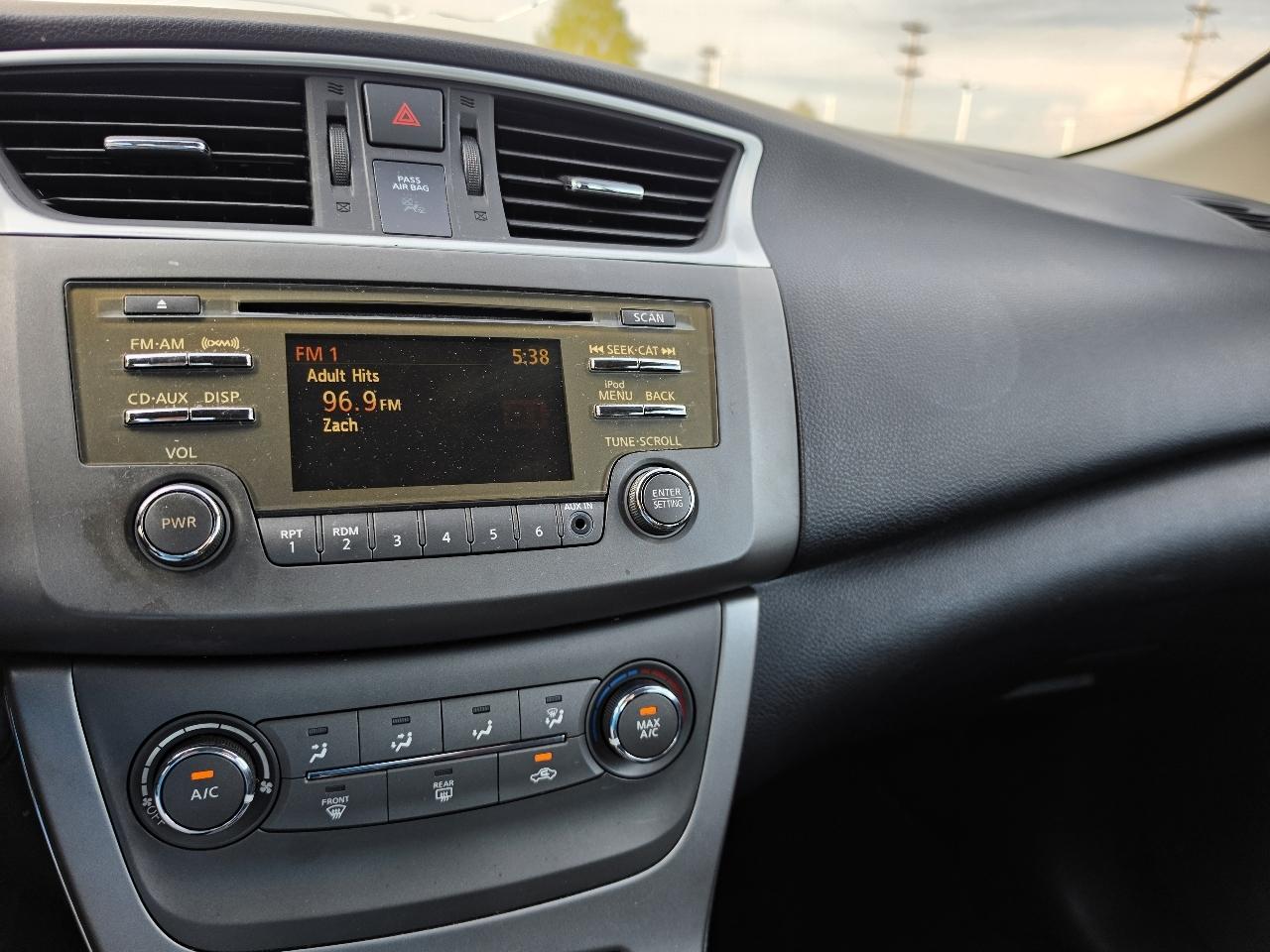 Nissan Sentra 4dr Sdn I4 CVT SV 2013