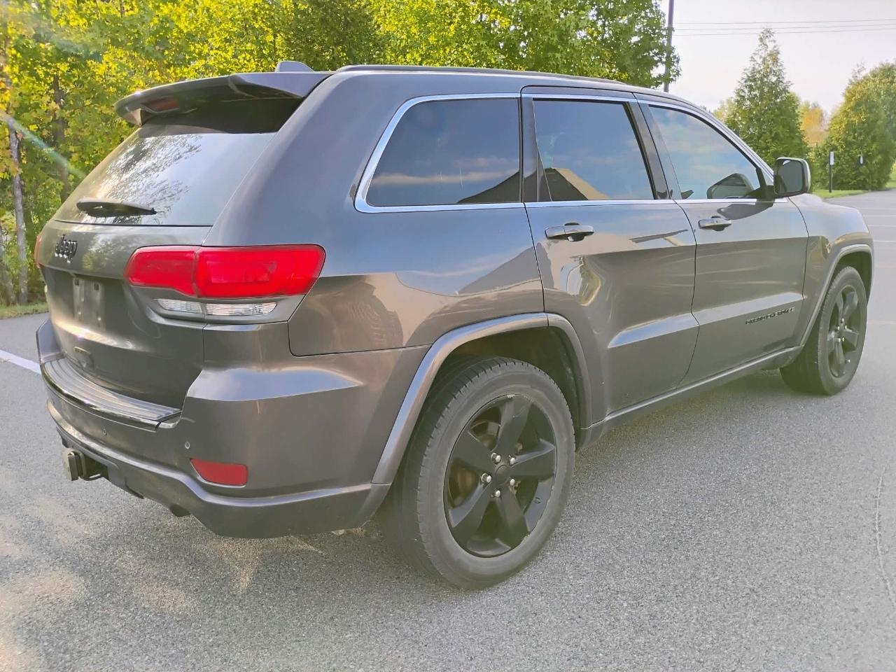 Jeep Grand Cherokee RWD 4dr Altitude 2015