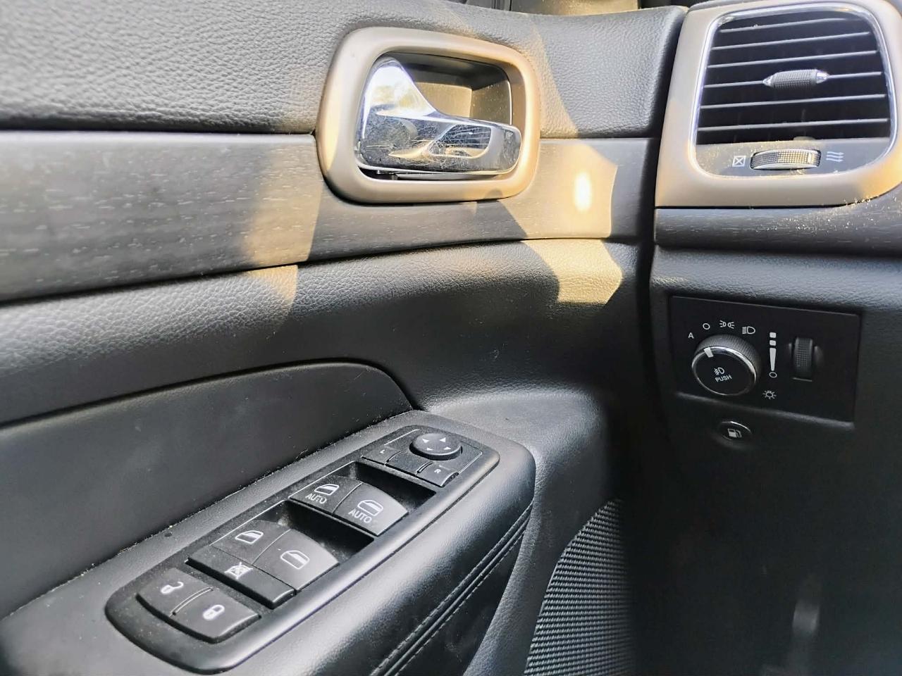 Jeep Grand Cherokee RWD 4dr Altitude 2015