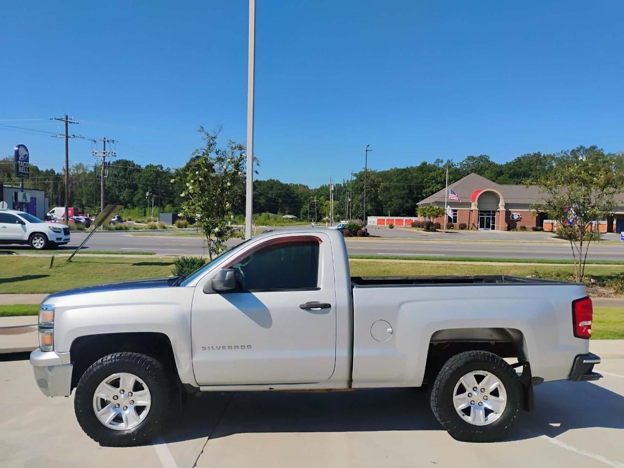 Chevrolet Silverado 1500 2WD Reg Cab 119.0" LT w/1LT 2014