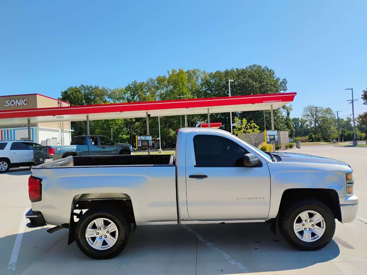 Chevrolet Silverado 1500 2WD Reg Cab 119.0" LT w/1LT 2014