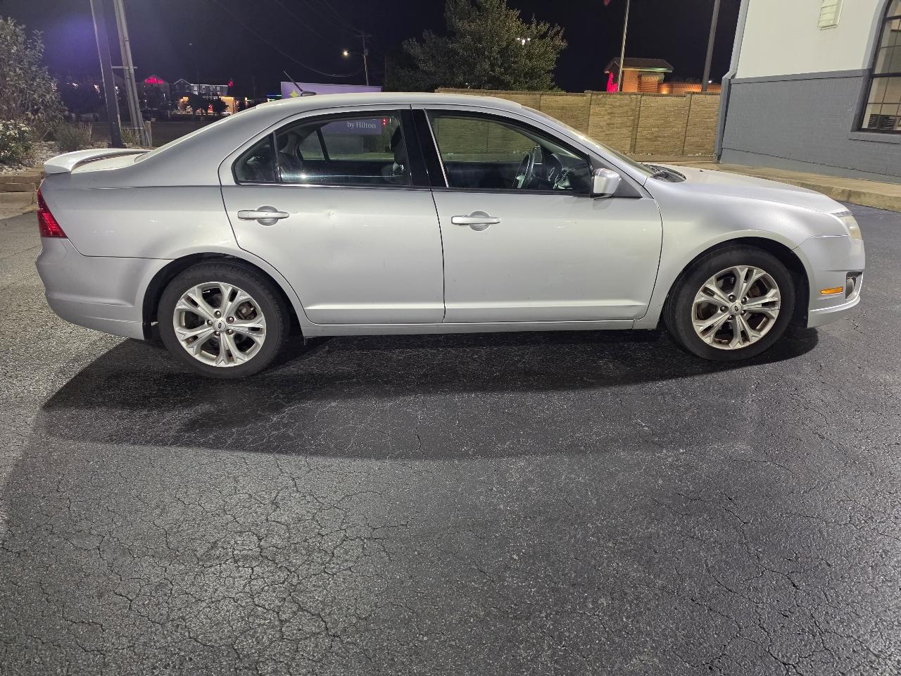 Ford Fusion 4dr Sdn SE FWD 2012